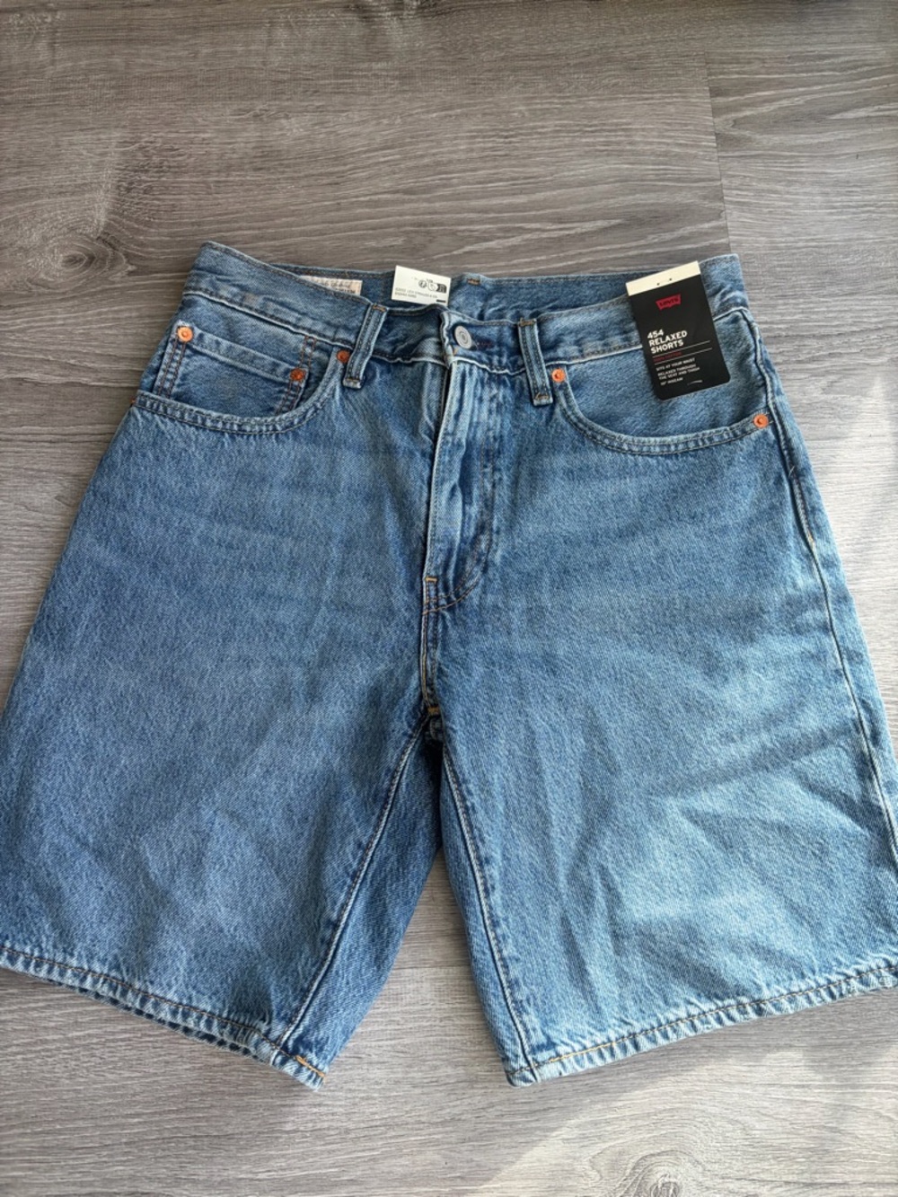 NWT Mens Levi's Denim Relaxed Fit Jean Shorts